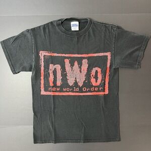 WCW NWO New World Order Wolfpack T-Shirt Black Red Men's Medium Vintage 90s 1998